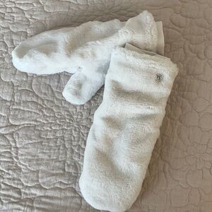 lululemon Fleece Mittens